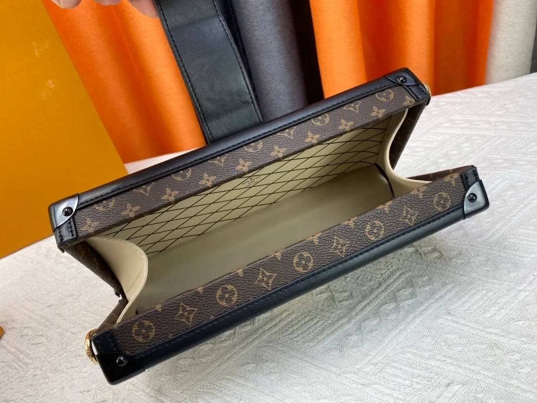 All Categories Official Website "Brand Women's Bags" Women's Bags 💙 LV 2023 New LV Crossbody Bag