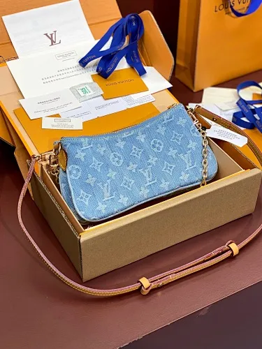 All Categories Official Website "Brand Women's Bags" Women's Bags 💙 LV 2025 New LV Crossbody Bag