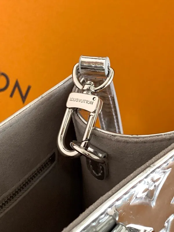 All Categories Official Website "Brand Women's Bags" Women's Bags 💙 LV 2026 New LV Crossbody Bag
