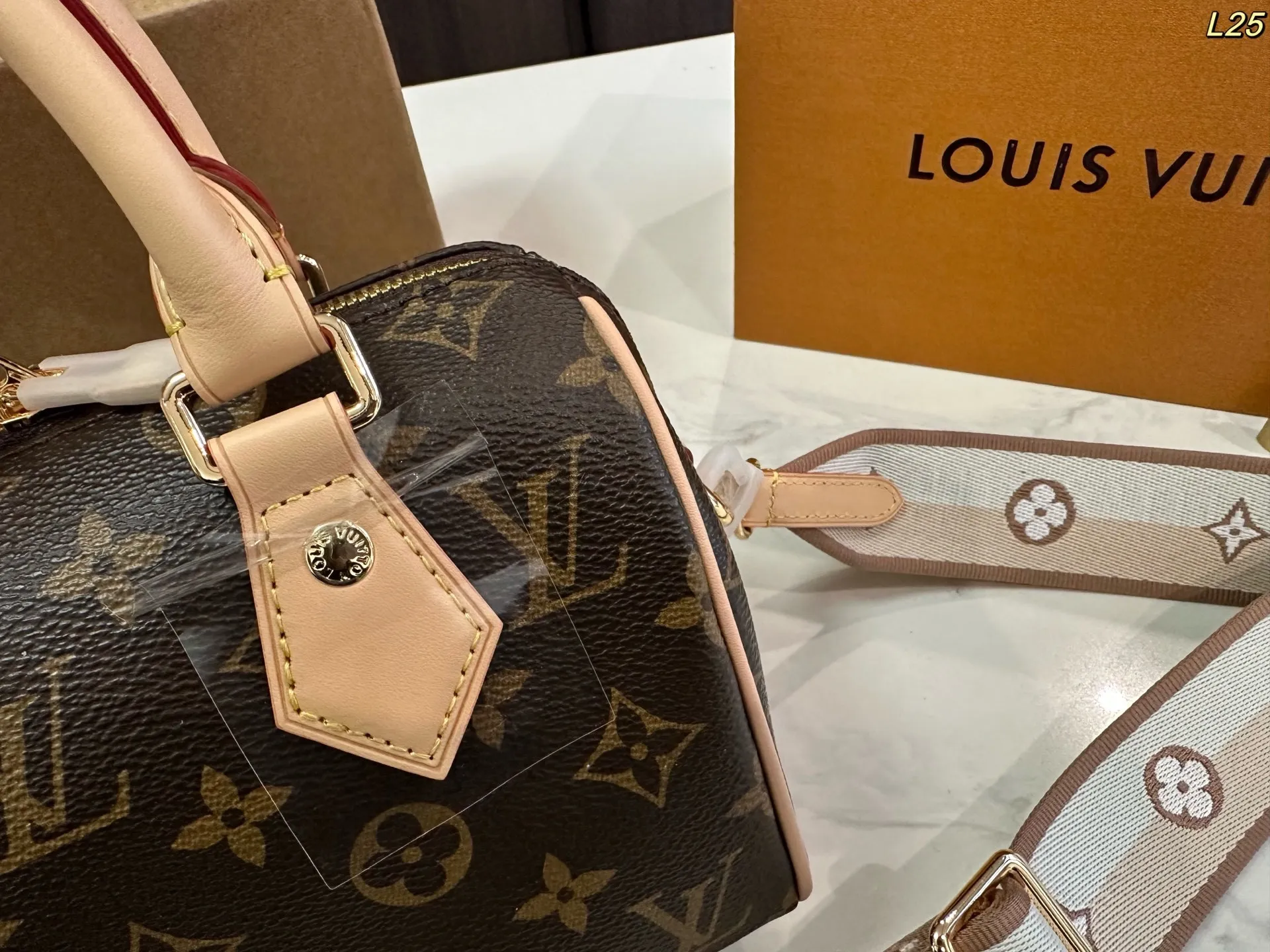All Categories Official Website "Brand Women's Bags" Women's Bags 💙 LV 2025 New LV Crossbody Bag