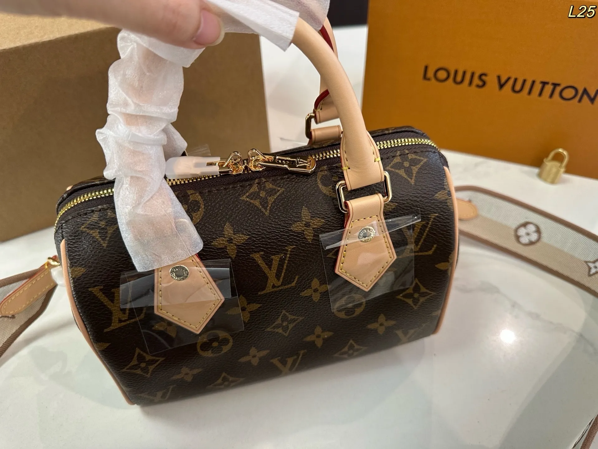 All Categories Official Website "Brand Women's Bags" Women's Bags 💙 LV 2025 New LV Crossbody Bag