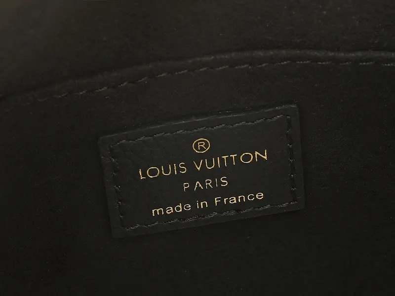 All Categories Official Website "Brand Women's Bags" Women's Bags 💙 LV LV 2026 New Crossbody Shoulder Bag