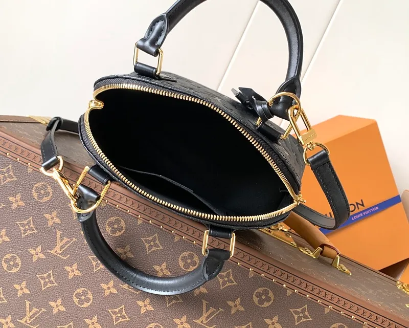 All Categories Official Website "Brand Women's Bags" Women's Bags 💙 LV 2026 New LV Crossbody Bag