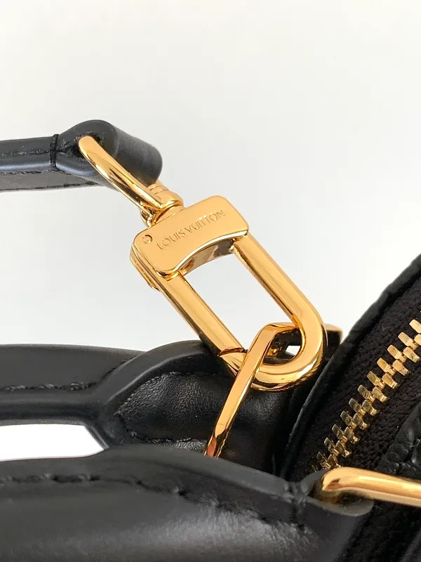All Categories Official Website "Brand Women's Bags" Women's Bags 💙 LV 2026 New LV Crossbody Bag