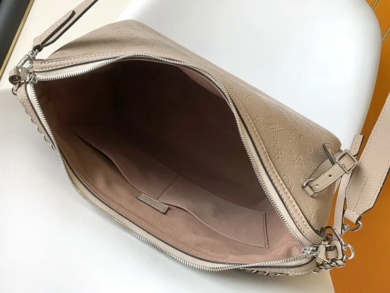 All Categories Official Website "Brand Women's Bags" Women's Bags 💙 LV 2026 New LV Crossbody Bag