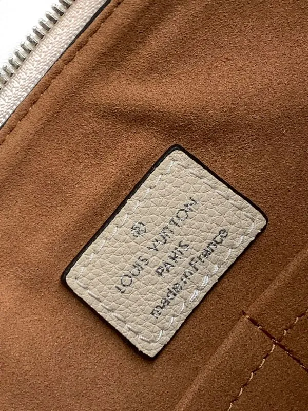 All Categories Official Website "Brand Women's Bags" Women's Bags 💙 LV 2026 New LV Crossbody Bag