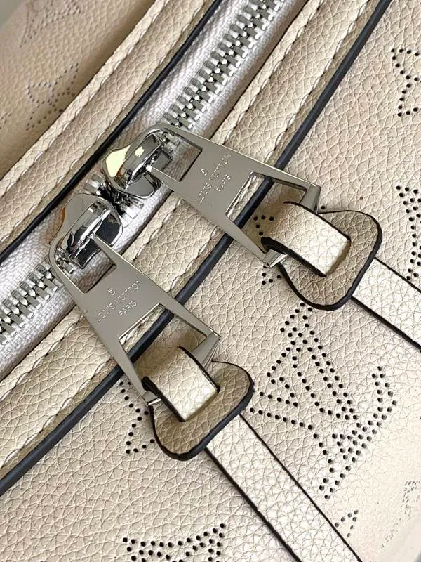 All Categories Official Website "Brand Women's Bags" Women's Bags 💙 LV 2026 New LV Crossbody Bag