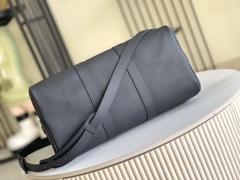 All categories 💚 Authentic bags 💚 LV 2026 new LV travel bag