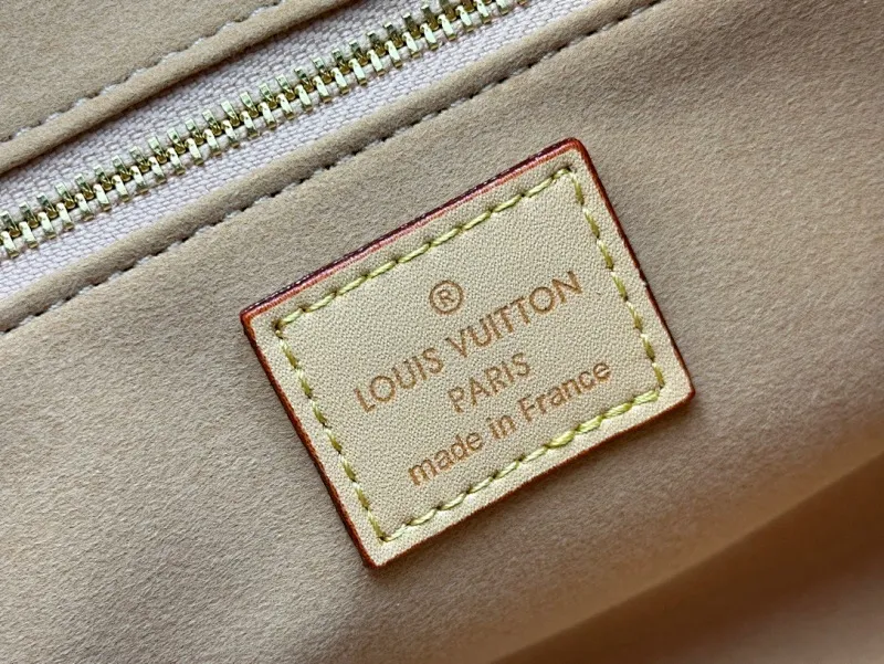 All Categories Official Website "Brand Women's Bags" Women's Bags 💙 LV 2024 New LV Crossbody Bag