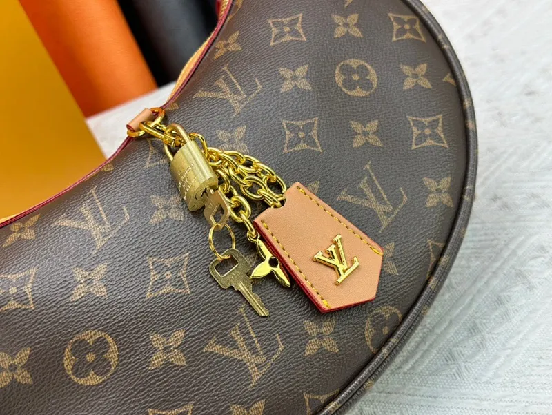 All Categories Official Website "Brand Women's Bags" Women's Bags 💙 LV 2024 New LV Crossbody Bag