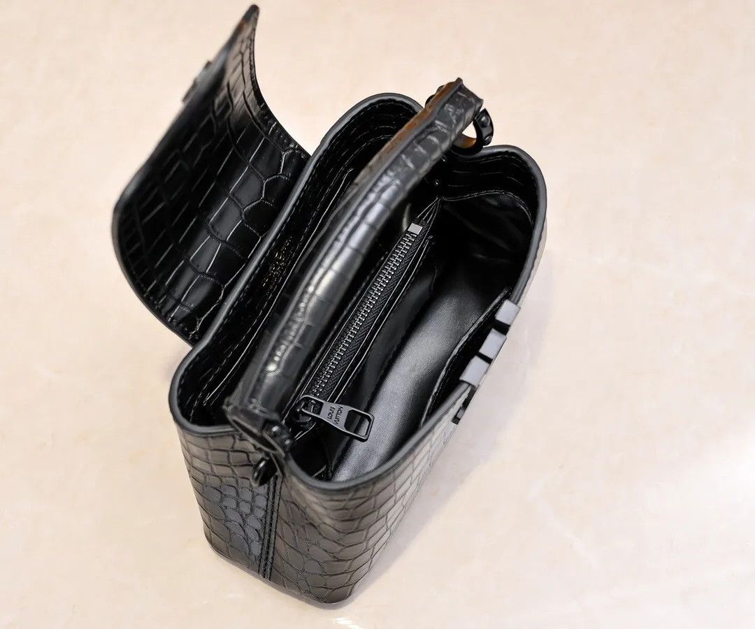 All Categories Official Website "Brand Women's Bags" Women's Bags 💙 LV 2024 Official Website New LV Crossbody Bags