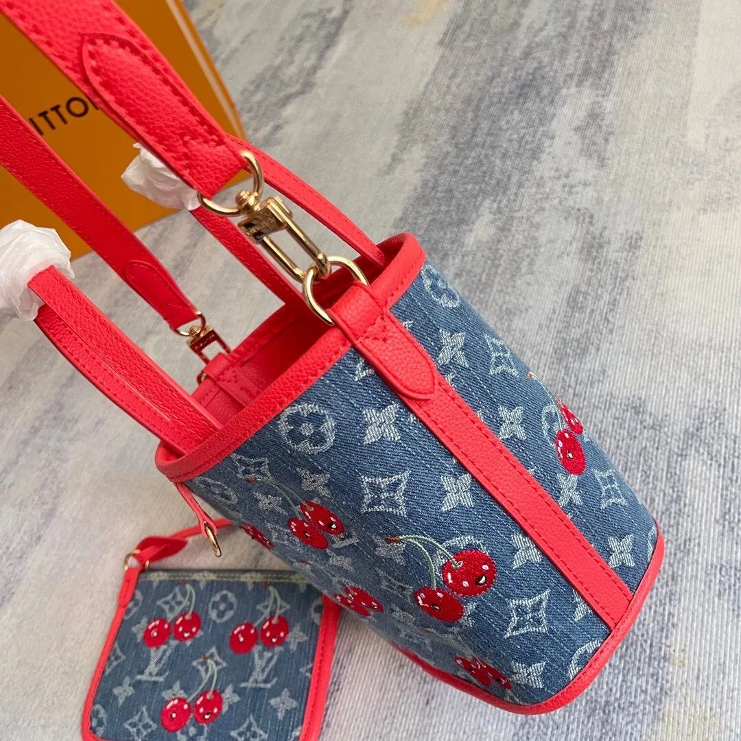 All Categories Official Website "Brand Women's Bags" Women's Bags 💙 LV 2025 New LV Crossbody Bag