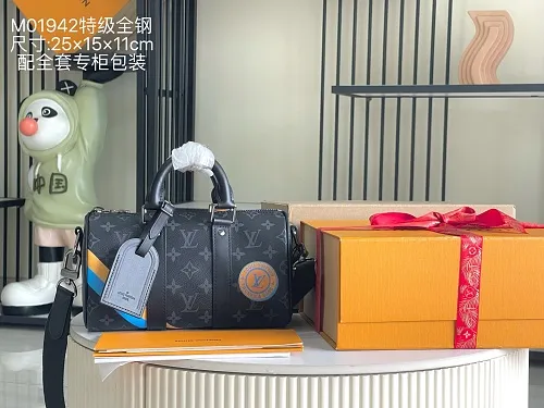 All Categories 💚 Authentic Grade Bags 💚 LV 2026 New LV Top Replica Crossbody Shoulder Bag