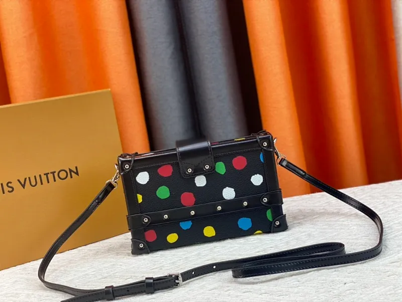 All Categories Official Website "Brand Women's Bags" Women's Bags 💙 LV 2023 New LV Crossbody Bag