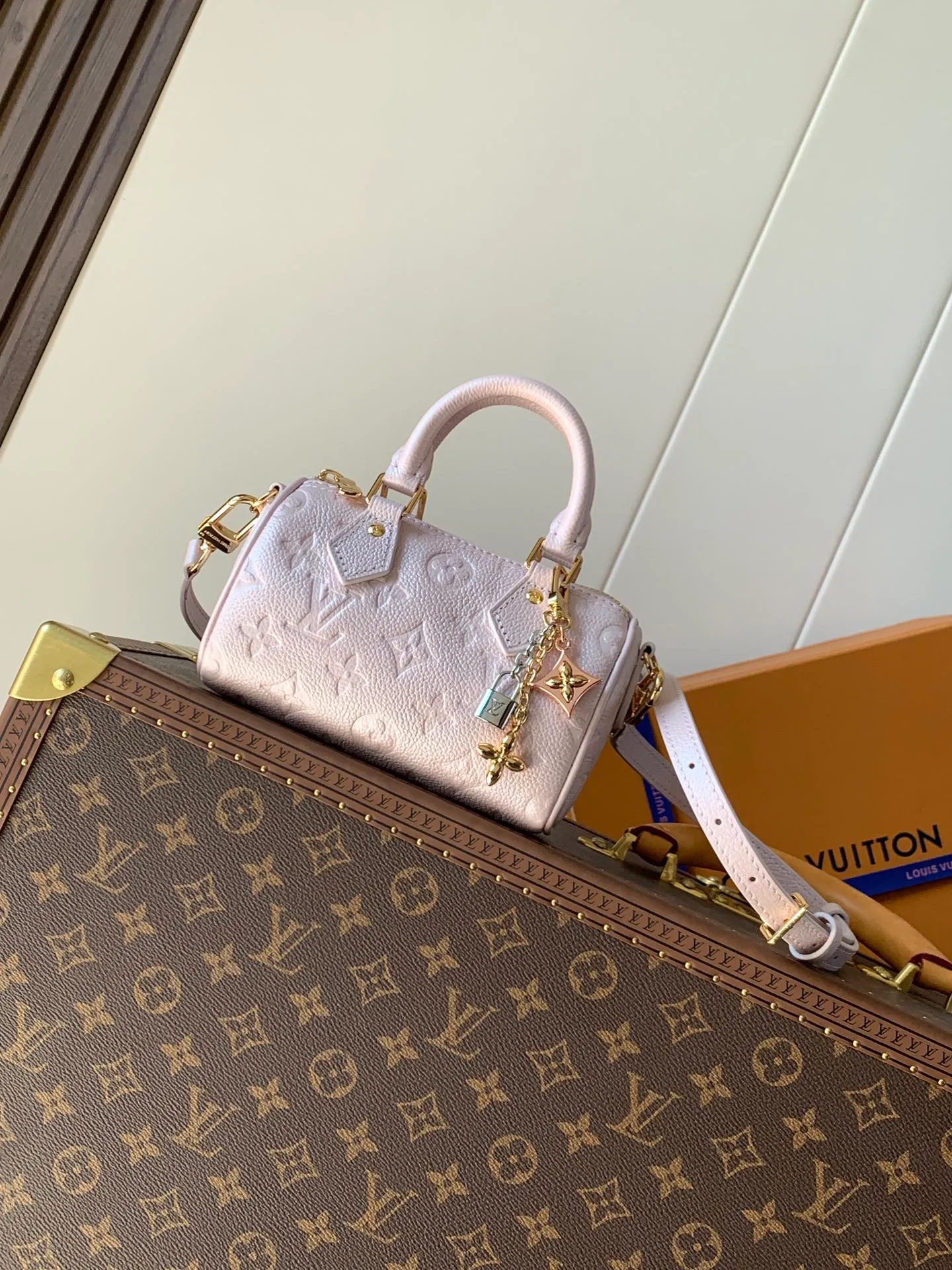 All Categories Official Website "Brand Women's Bags" Women's Bags 💙 LV 2026 New LV Crossbody Bag