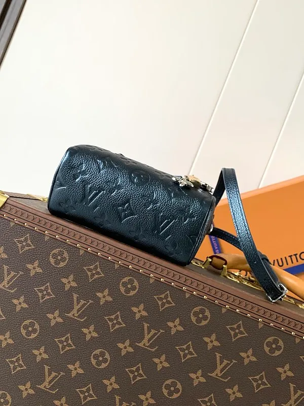 All Categories Official Website "Brand Women's Bags" Women's Bags 💙 LV 2026 New LV Crossbody Bag