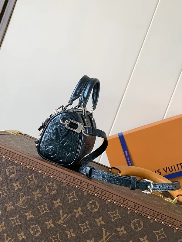 All Categories Official Website "Brand Women's Bags" Women's Bags 💙 LV 2026 New LV Crossbody Bag