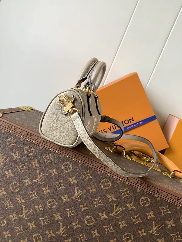 All Categories Official Website "Brand Women's Bags" Women's Bags 💙 LV 2026 New LV Crossbody Bag