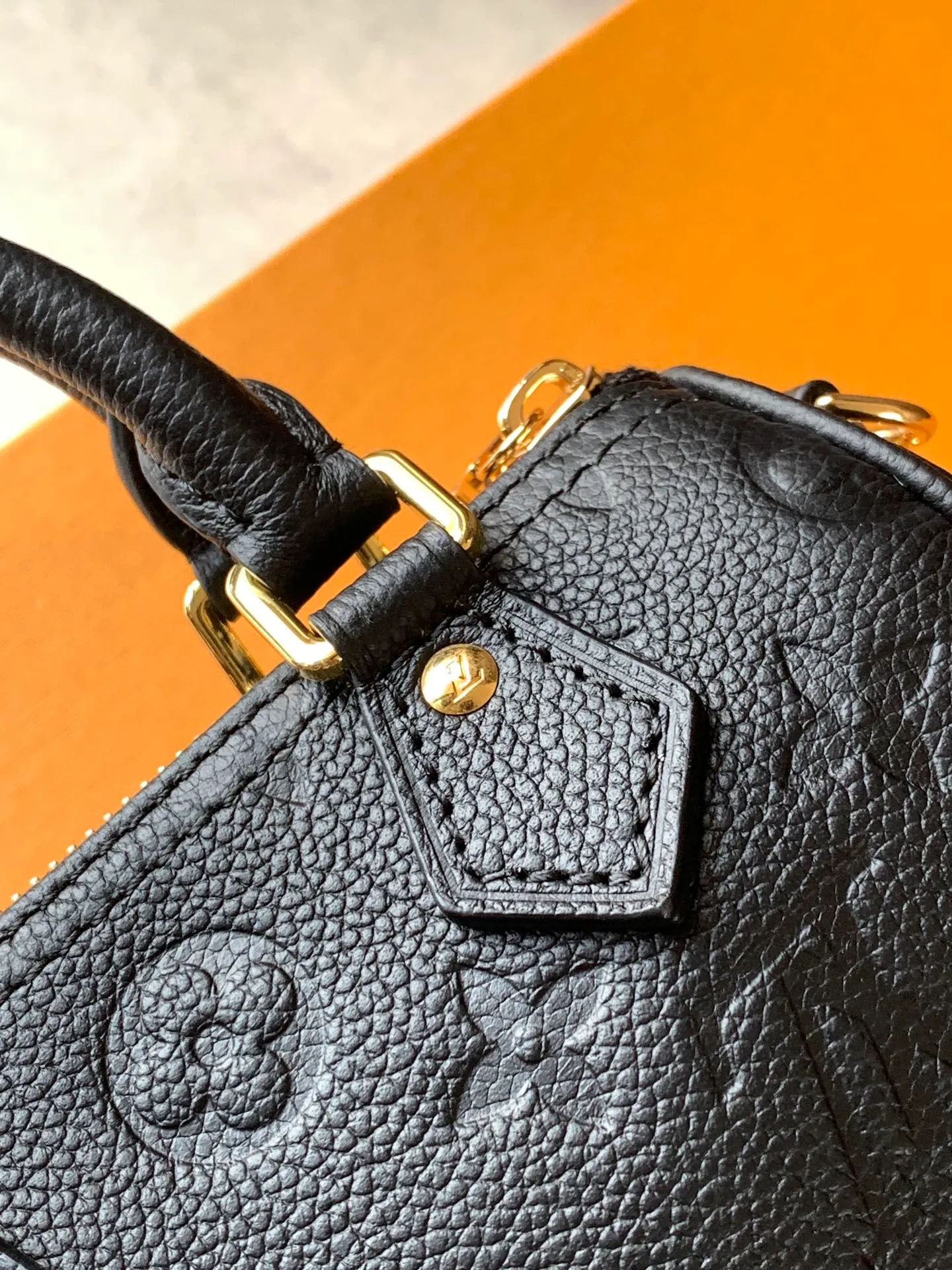 All Categories Official Website "Brand Women's Bags" Women's Bags 💙 LV 2026 New LV Crossbody Bag