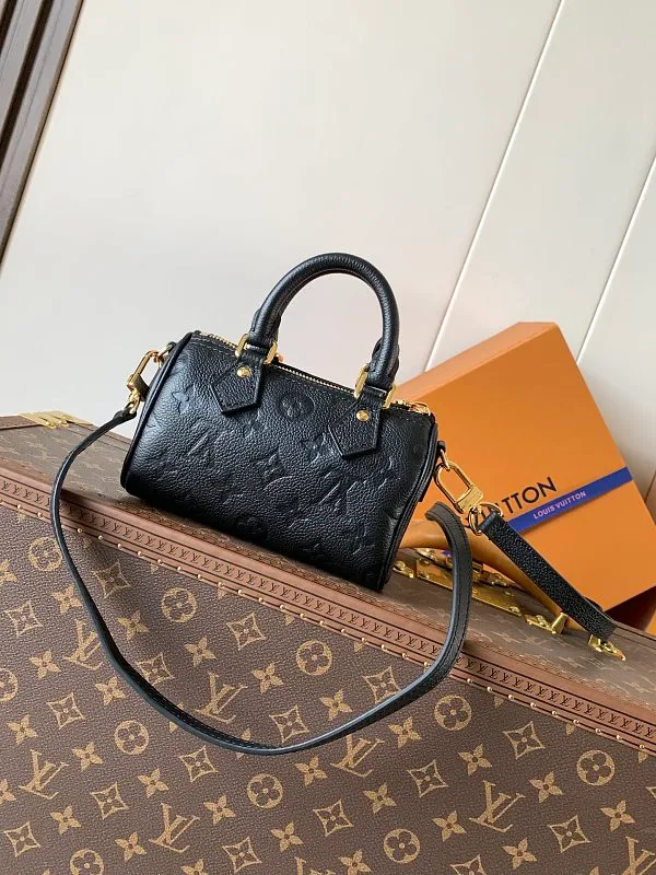 All Categories Official Website "Brand Women's Bags" Women's Bags 💙 LV 2026 New LV Crossbody Bag