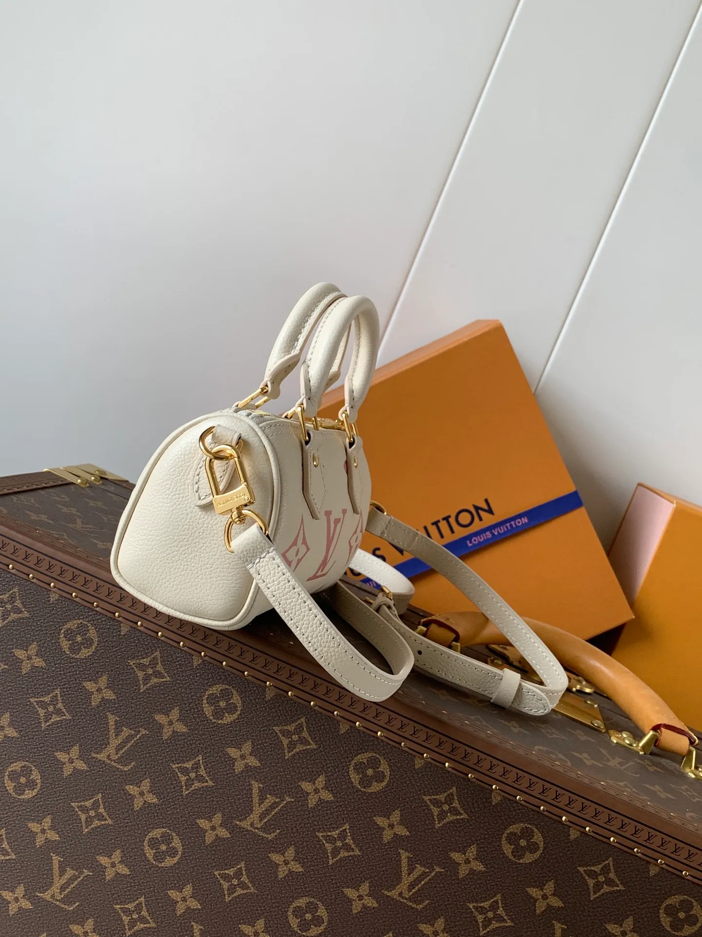All Categories Official Website "Brand Women's Bags" Women's Bags 💙 LV 2026 New LV Crossbody Bag