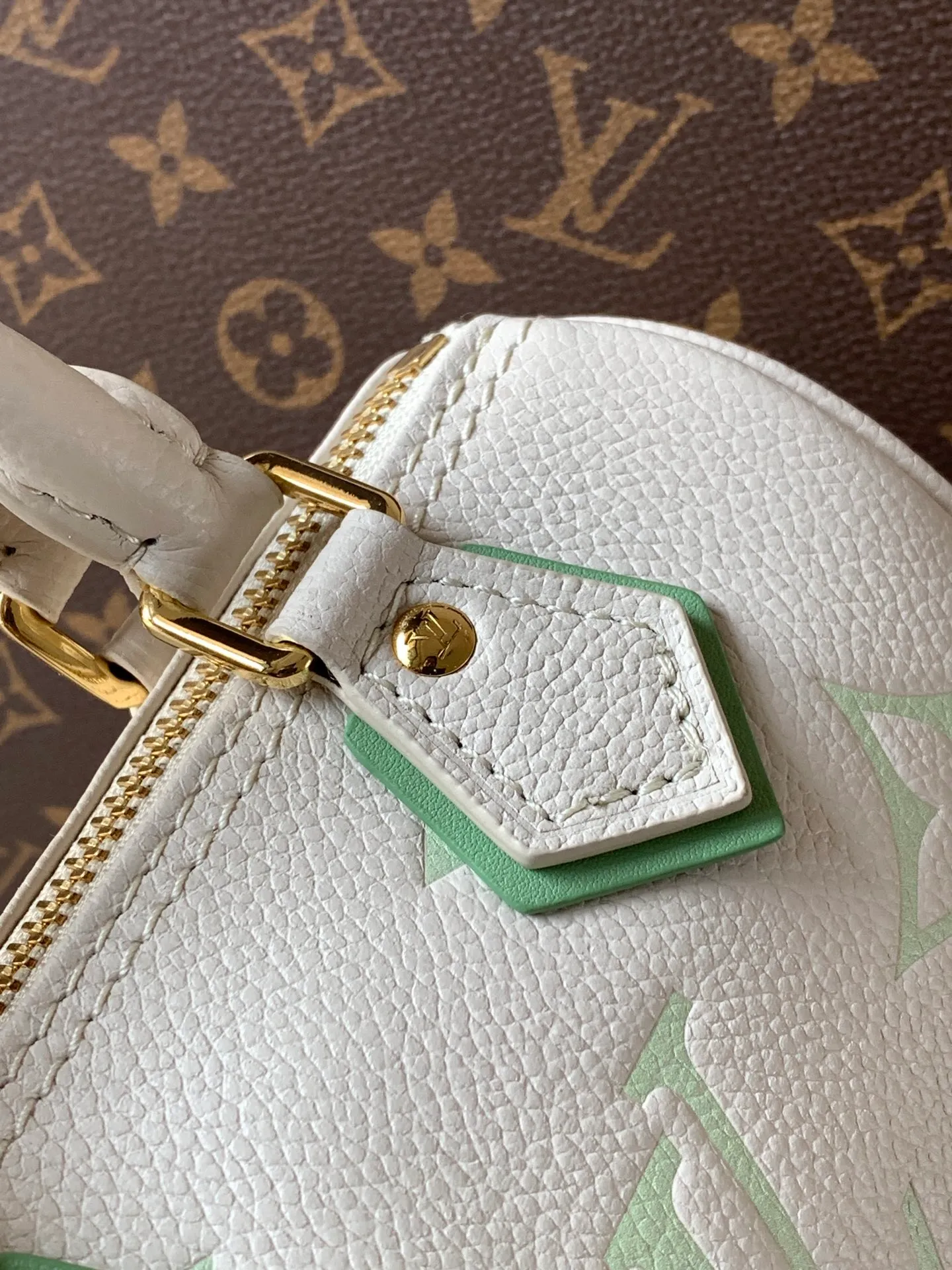 All Categories Official Website "Brand Women's Bags" Women's Bags 💙 LV 2026 New LV Crossbody Bag