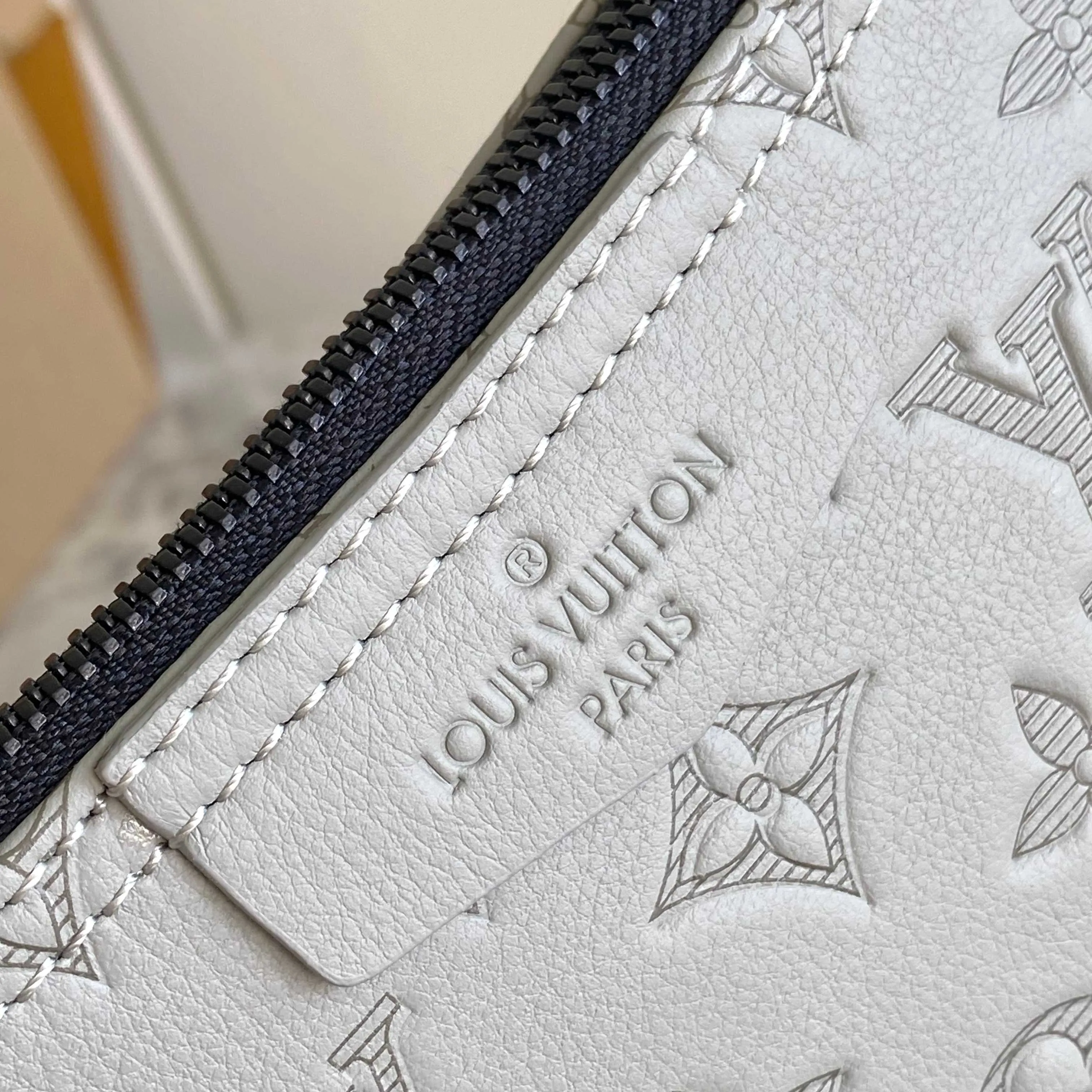 All Categories Official Website "Brand Women's Bags" Women's Bags 💙 LV 2026 New LV Crossbody Bag