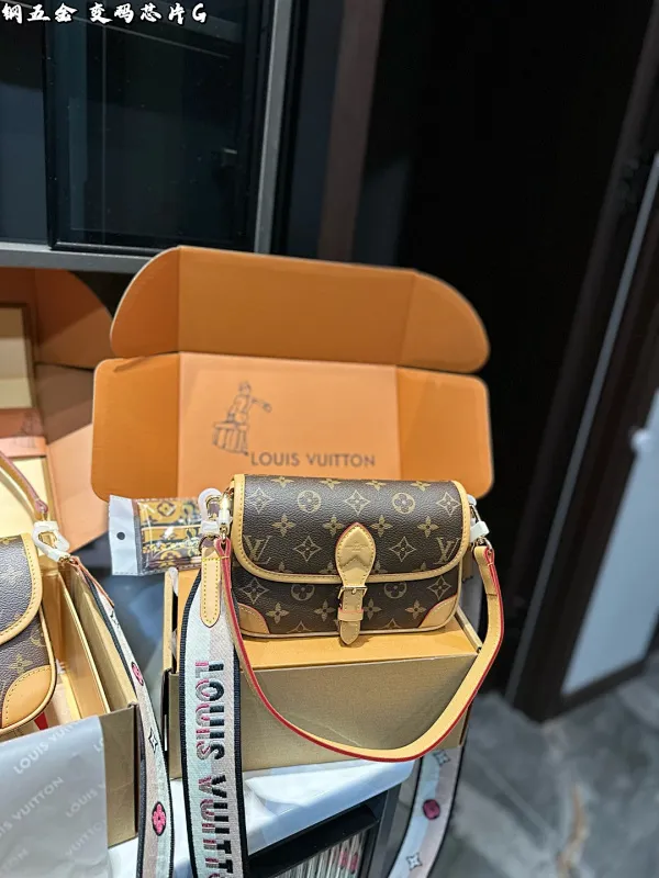All Categories Official Website "Brand Women's Bags" Women's Bags 💙 LV 2025 New LV Crossbody Bag