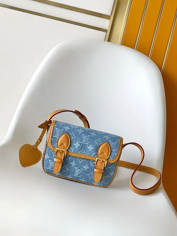 All categories Official website "Brand Women's Bags" Women's Bags 💙 LV LV2026 new crossbody bag