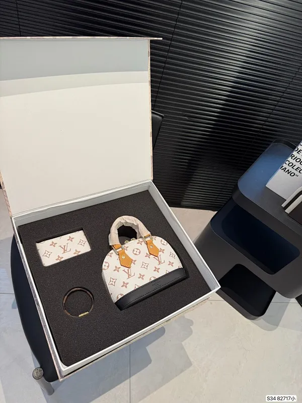 All Categories Official Website "Brand Women's Bags" Women's Bags 💙 LV 2025 New LV Crossbody Bag