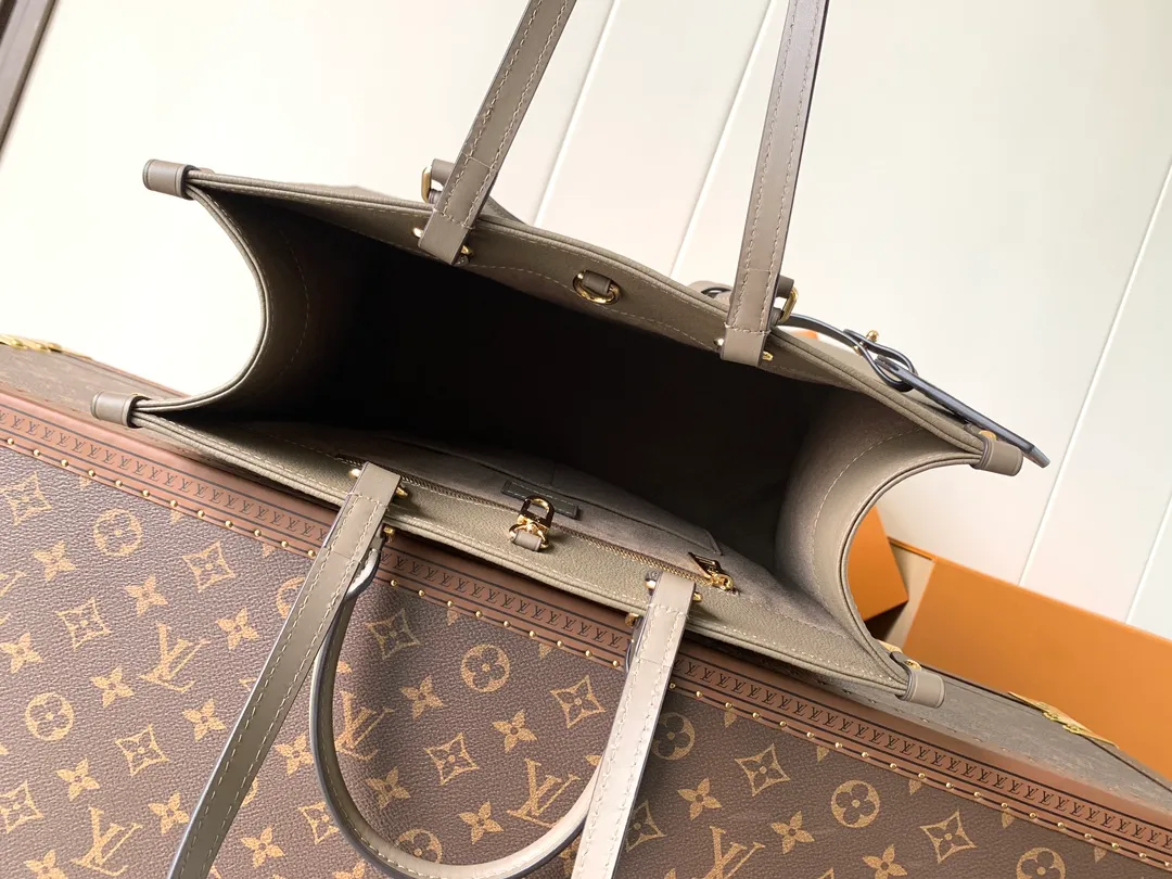 All categories Official website "Brand Women's Bags" Women's Bags 💙 LV 2026 new LV hand-held crossbody bag