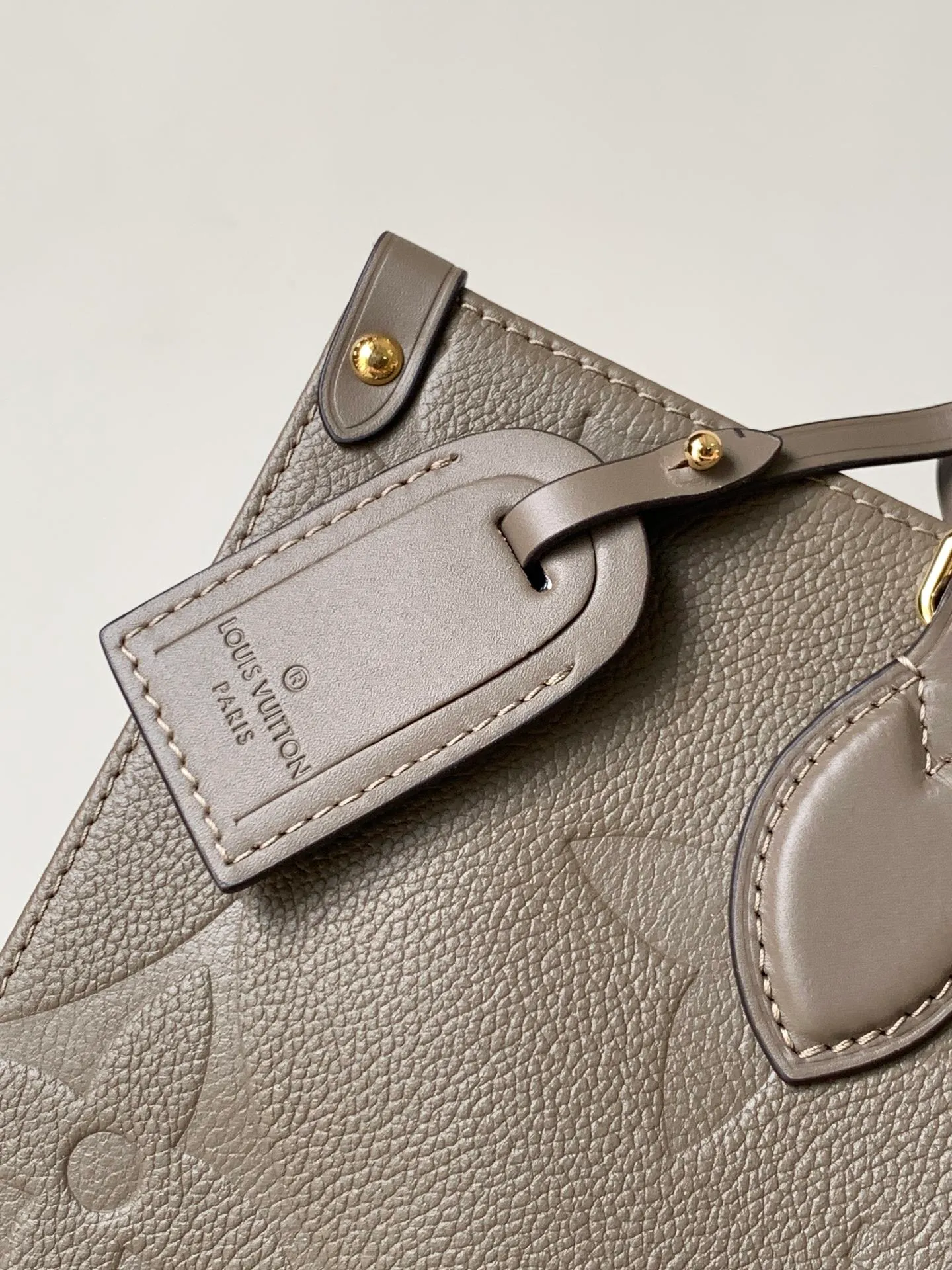 All categories Official website "Brand Women's Bags" Women's Bags 💙 LV 2026 new LV hand-held crossbody bag