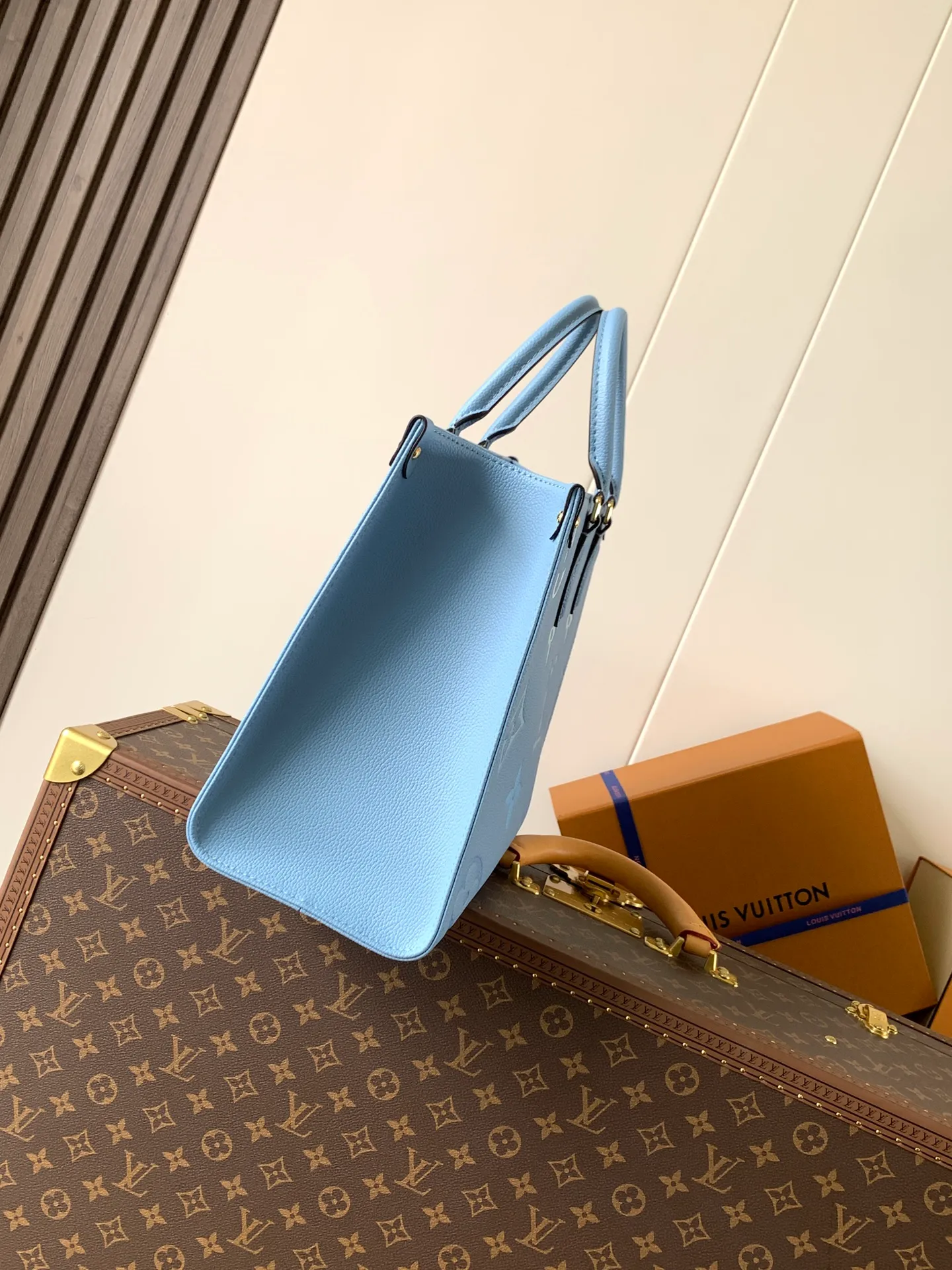 All categories Official website "Brand Women's Bags" Women's Bags 💙 LV 2026 new LV hand-held crossbody bag
