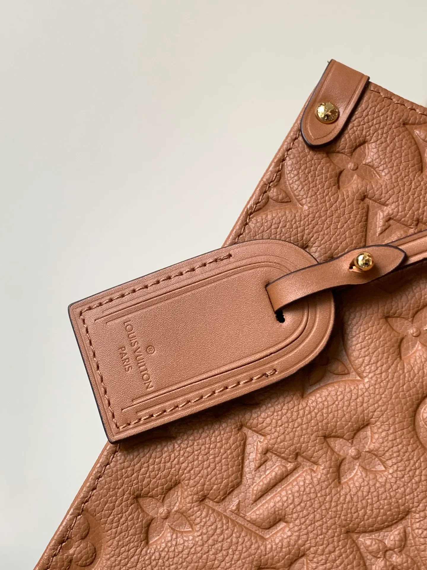 All categories Official website "Brand Women's Bags" Women's Bags 💙 LV 2026 new LV hand-held crossbody bag