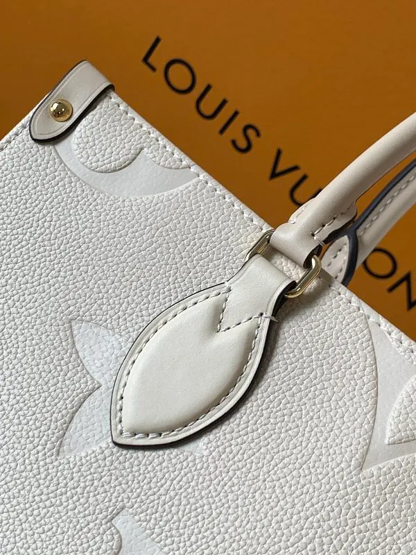 All categories Official website "Brand Women's Bags" Women's Bags 💙 LV 2026 new LV hand-held crossbody bag