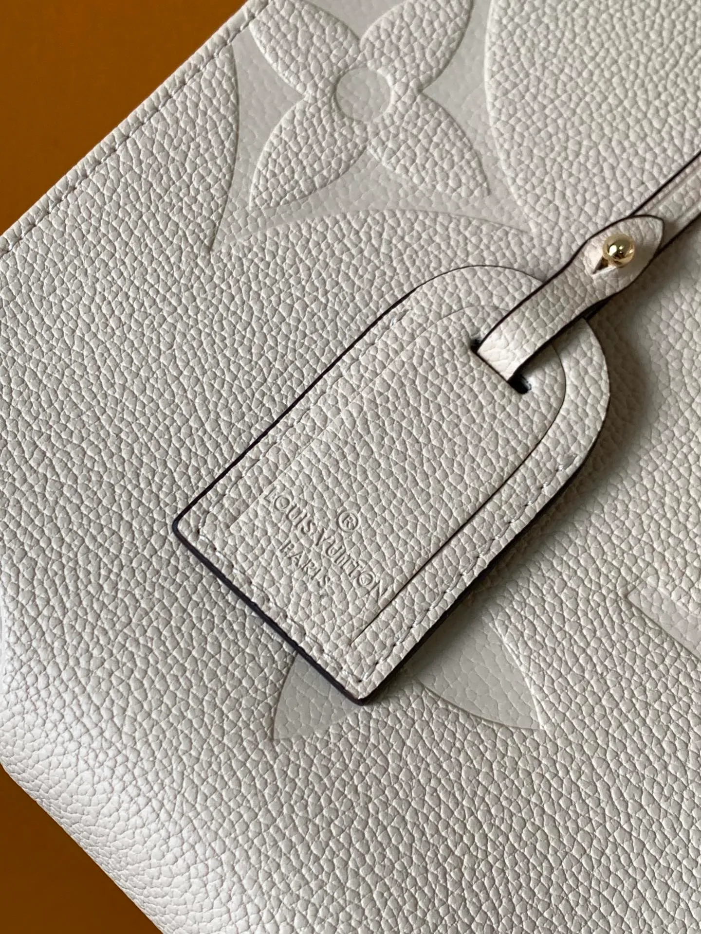 All categories Official website "Brand Women's Bags" Women's Bags 💙 LV 2026 new LV hand-held crossbody bag