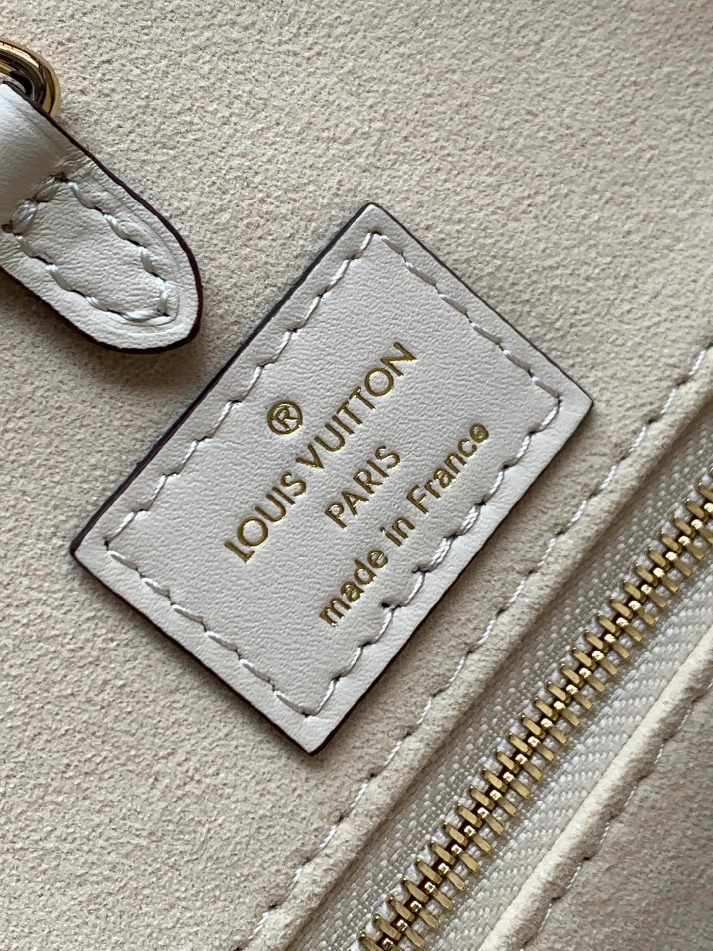All categories Official website "Brand Women's Bags" Women's Bags 💙 LV 2026 new LV hand-held crossbody bag