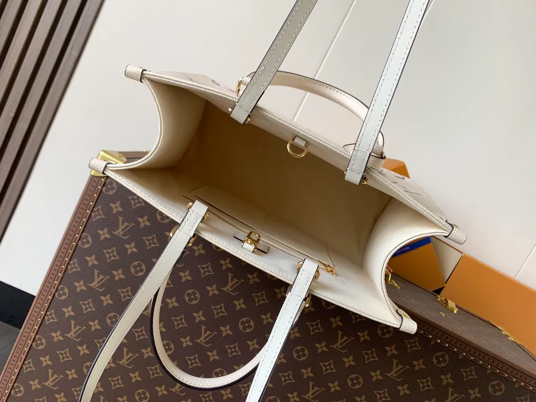 All categories Official website "Brand Women's Bags" Women's Bags 💙 LV 2026 new LV hand-held crossbody bag