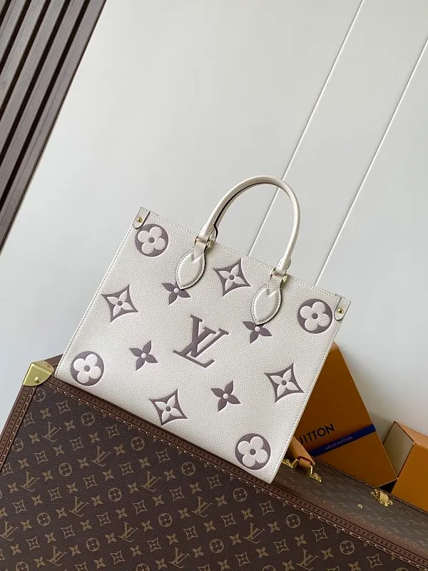 All categories Official website "Brand Women's Bags" Women's Bags 💙 LV 2026 new LV hand-held crossbody bag