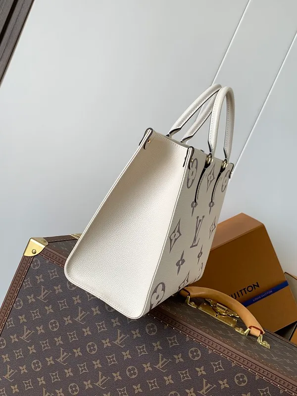 All categories Official website "Brand Women's Bags" Women's Bags 💙 LV 2026 new LV hand-held crossbody bag