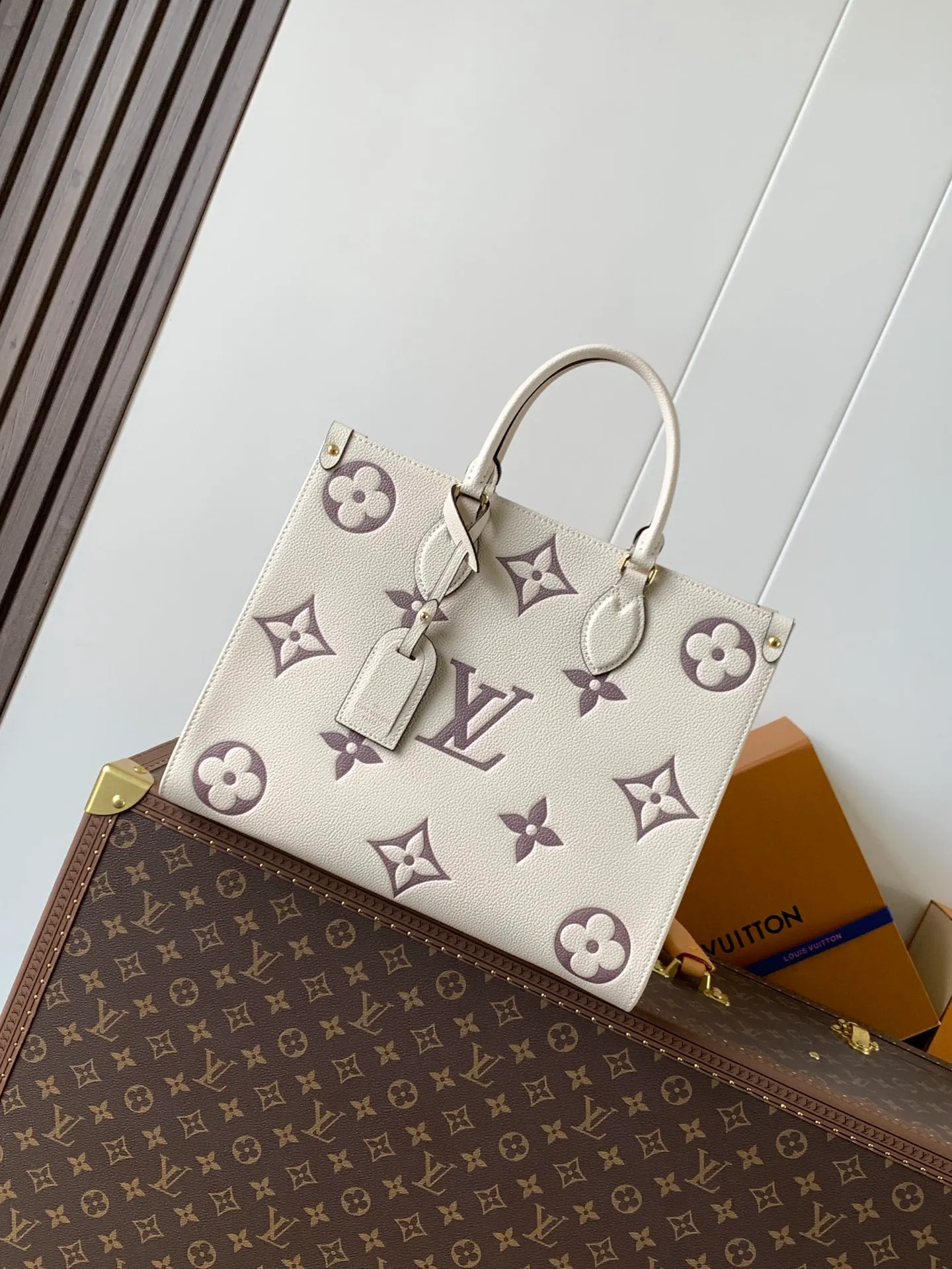 All categories Official website "Brand Women's Bags" Women's Bags 💙 LV 2026 new LV hand-held crossbody bag
