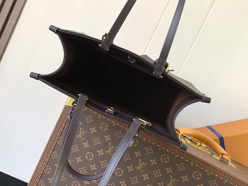 All categories Official website "Brand Women's Bags" Women's Bags 💙 LV 2026 new LV hand-held crossbody bag