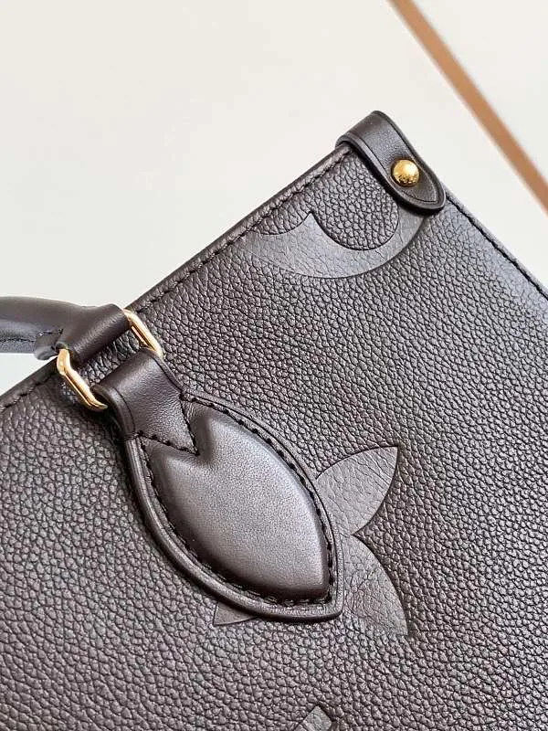 All categories Official website "Brand Women's Bags" Women's Bags 💙 LV 2026 new LV hand-held crossbody bag