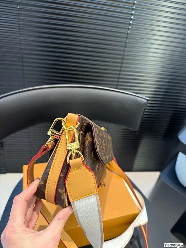 All Categories Official Website "Brand Women's Bags" Women's Bags 💙 LV 2025 New LV Crossbody Bag