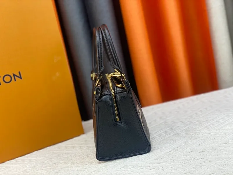 All Categories Official Website "Brand Women's Bags" Women's Bags 💙 LV 2023 New LV Crossbody Bag