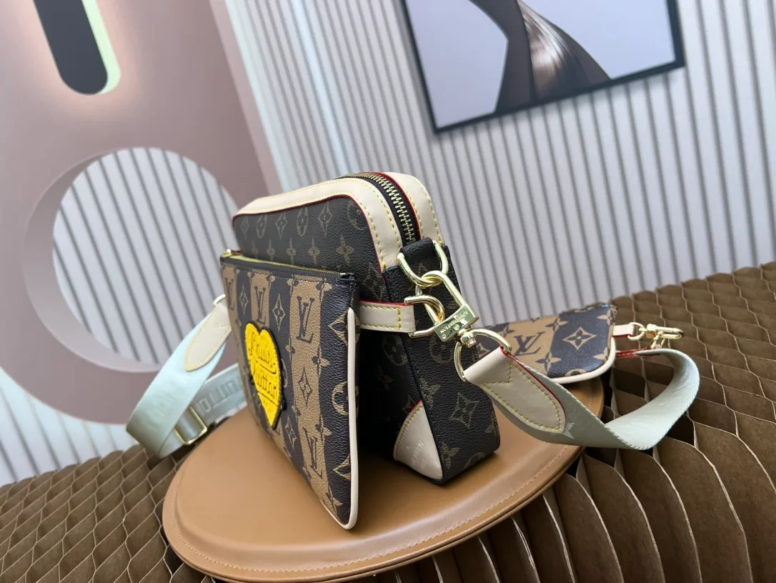 All Categories Official Website "Brand Women's Bags" Women's Bags 💙 LV 2023 New LV Crossbody Bag