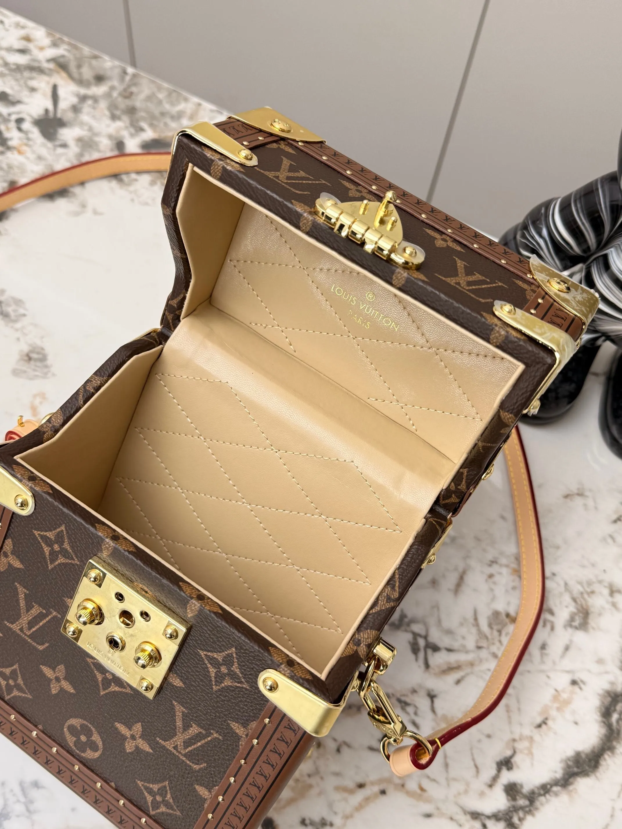 All Categories Official Website "Brand Women's Bags" Women's Bags 💙 LV 2025 New LV Crossbody Bag