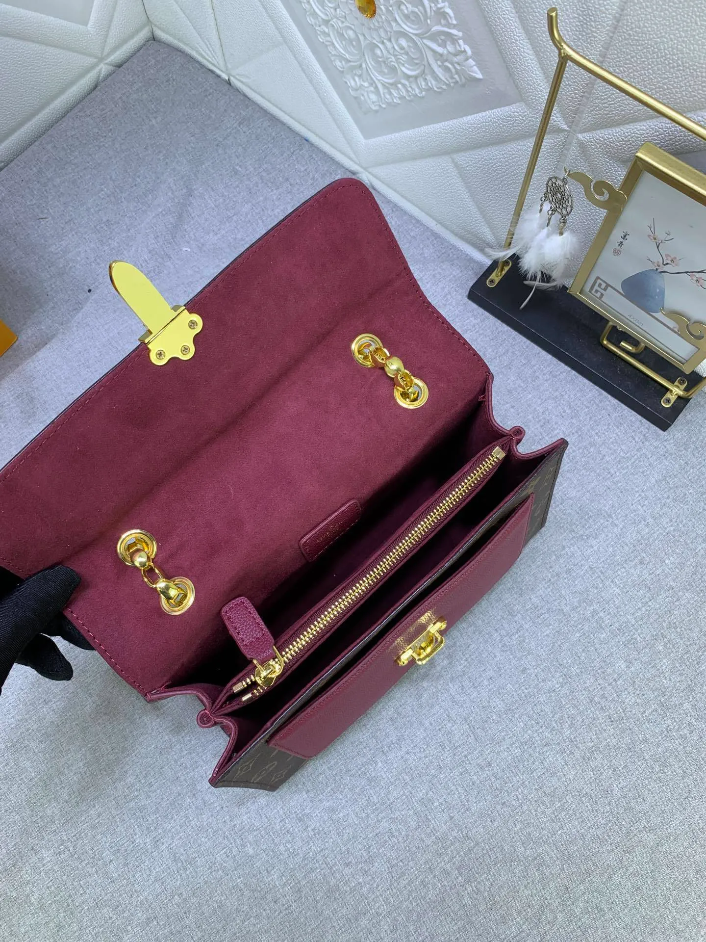 All Categories Official Website "Brand Women's Bags" Women's Bags 💙 LV French custom-made Monogram canvas and exquisite calfskin, top-notch handmade in Taiwan, perfect bottom arc of original order for quality, perfect combination of materials and unique hardware accessories, all investment regardless of cost, single shoulder, hand-held, cross-body all-match must-have style, exquisite crown lock buckle, showing the queen's style