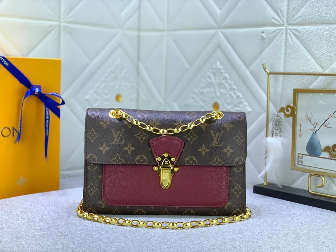 All Categories Official Website "Brand Women's Bags" Women's Bags 💙 LV French custom-made Monogram canvas and exquisite calfskin, top-notch handmade in Taiwan, perfect bottom arc of original order for quality, perfect combination of materials and unique hardware accessories, all investment regardless of cost, single shoulder, hand-held, cross-body all-match must-have style, exquisite crown lock buckle, showing the queen's style