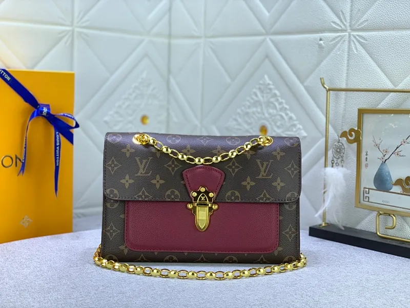 All Categories Official Website "Brand Women's Bags" Women's Bags 💙 LV French custom-made Monogram canvas and exquisite calfskin, top-notch handmade in Taiwan, perfect bottom arc of original order for quality, perfect combination of materials and unique hardware accessories, all investment regardless of cost, single shoulder, hand-held, cross-body all-match must-have style, exquisite crown lock buckle, showing the queen's style